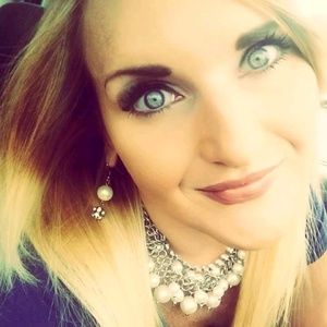 Meet your Posher, Ashlee